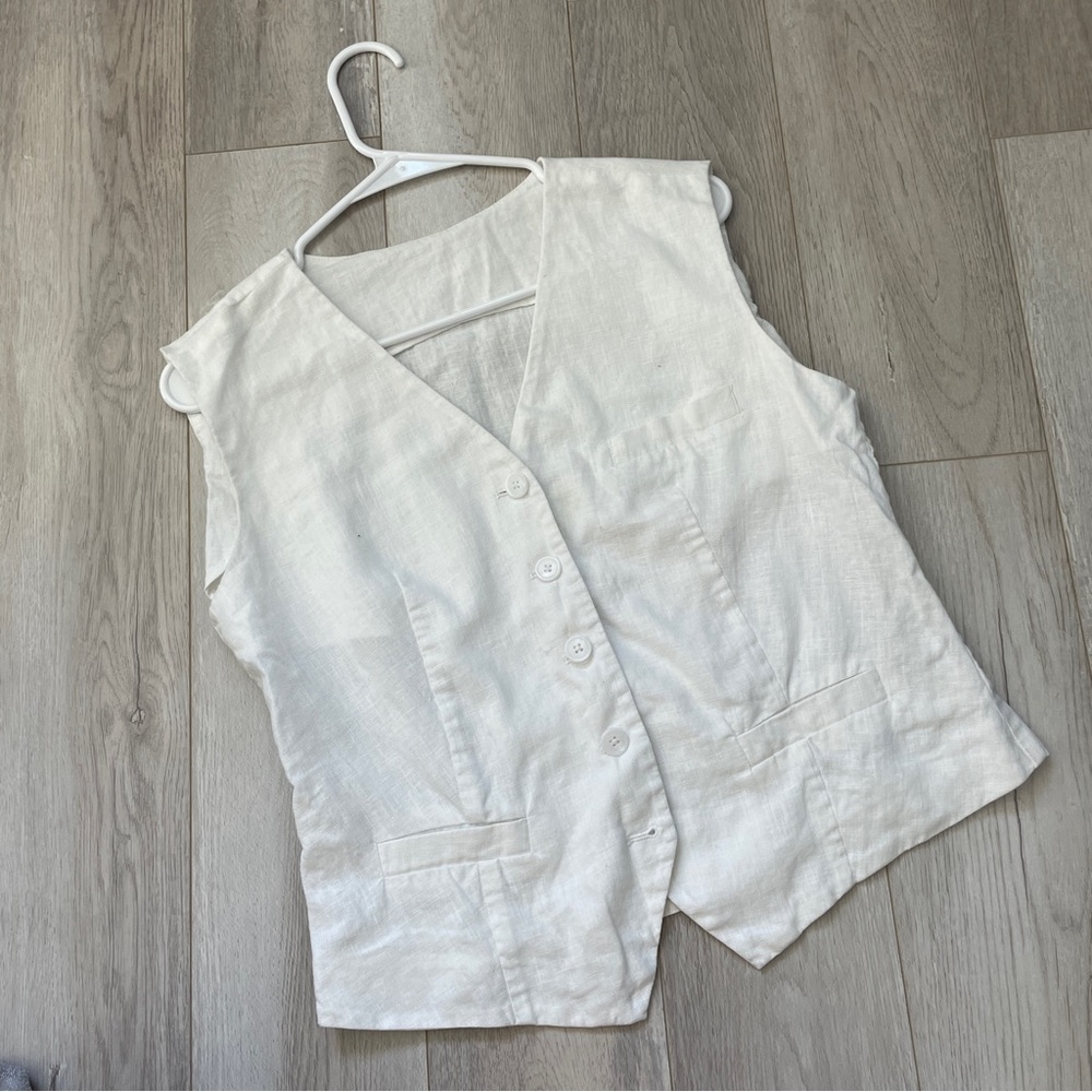 Linen Crop Vest womens White (medium) preppy minimalist classic office